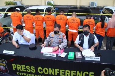 Oknum Guru dan Ibu Rumah Tangga Gelapkan Mobil, Korban Rugi Rp 3 Miliar