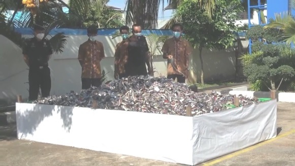 pemusnahan rokok ilegal