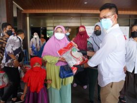 Pemerintah Salurkan Beras dan Uang untuk Warga Terdampak PPKM Darurat di Pontianak