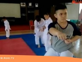 Tonton di Sini: 7 Atlit Karate Bengkayang Tanding Online