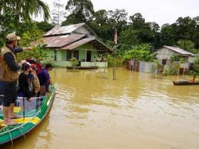 banjir kapuas hulu_fb franskus diaan_ruai.tv