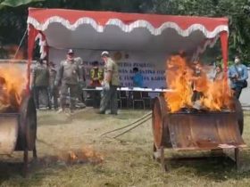 pemusnahan barang dari 16 negara di pontianak_ruai.tv
