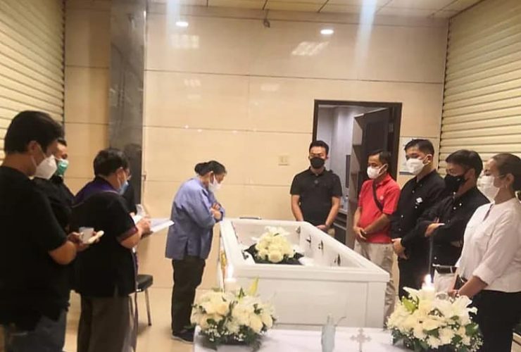 Bupati Jarot dan Gubernur Midji Sambut Jenazah Sudiyanto di Bandara Supadio