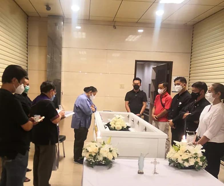 Bupati Jarot dan Gubernur Midji Sambut Jenazah Sudiyanto di Bandara Supadio