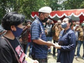 Duka Ayah di Pemakaman: Walau Berat Hati Kami...