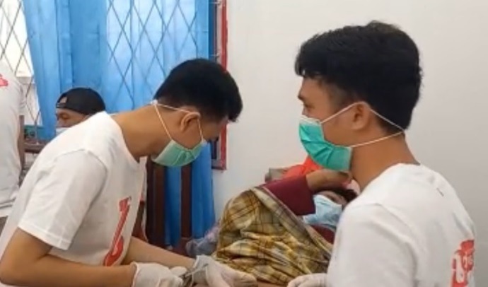 PMI Sanggau Sunat Gratis 100 Anak