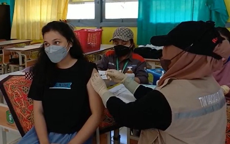 172 Siswa SMA di Sanggau Terima Vaksinasi Dosis Pertama