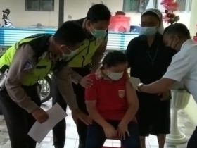 Melawi Berikan Vaksinasi Penyandang Disabilitas SLB Bhakti Luhur