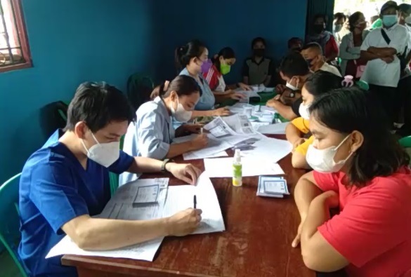 Ratusan Warga Desa Maboh Ikuti Vaksinasi