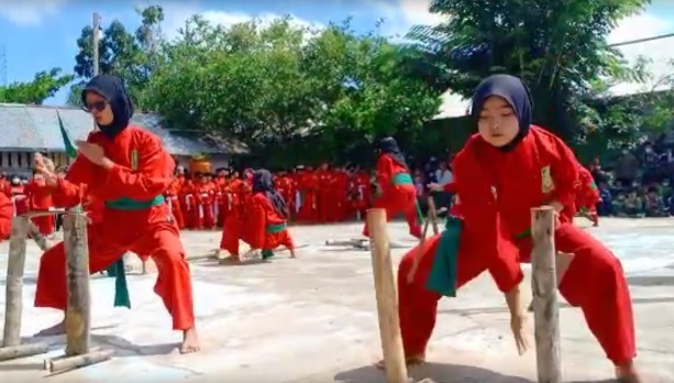 atraksi hari santri nasional di sekadau_ruai.tv