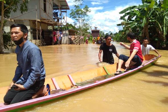 Debit Air Masih Naik di Silat Hulu dan Sila Hilir