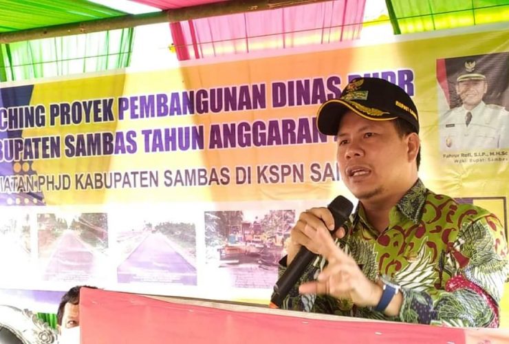 Bupati Sambas Resmikan Jalan Simpang Empat-Tanah Hitam