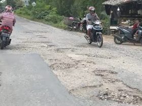Rusak Serius, Ruas Jalan di Pusat Kabupaten KKU