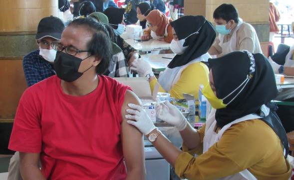 Pontianak Optimistis Vaksinasi Capai 70 Persen pada Oktober