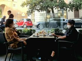 Menteri Sri dan Retno di Roma