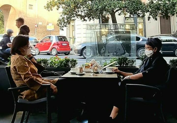 Menteri Sri dan Retno di Roma