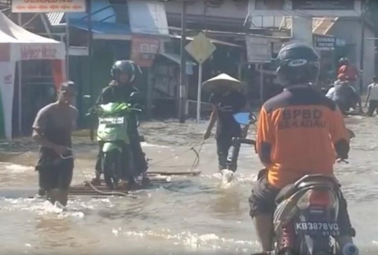 kondisi banjir di Sekadau_ruai.tv