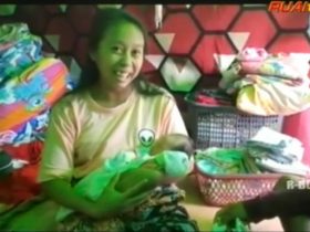 mengungsi di kuburan_korban banijir Sekadau_ruai.tv