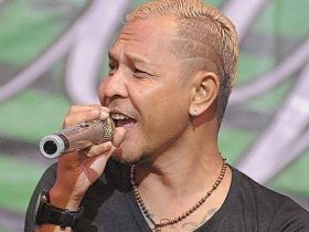 In Memoriam Martinus Boteng, Vocalis Bakau Band_ruai.tv