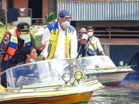Menteri PUPR tinjau banjir Sintang Kalbar_ruai.tv