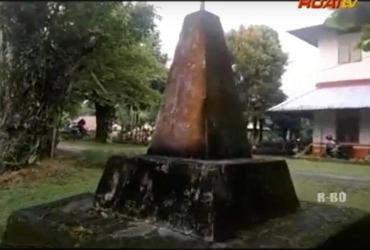 Tugu Republik Indonesia Serikat di Nyarumkop Singkawang_ruai.tv