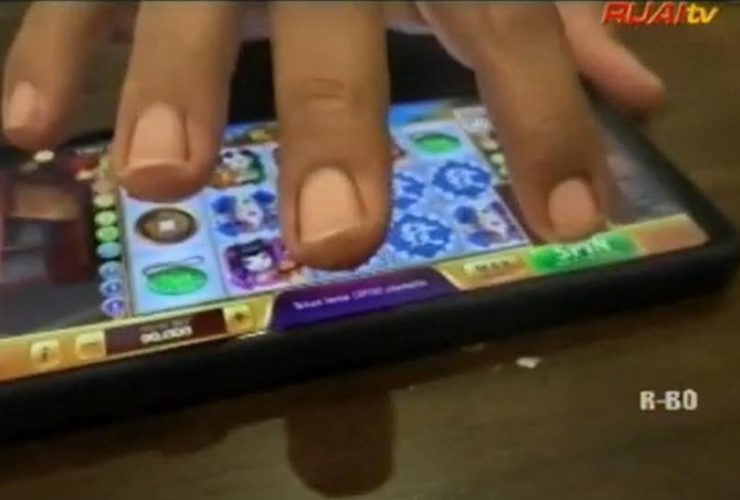Ratusan Juta Rupiah Utang Akibat Judi Online - VIDEO