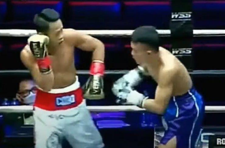 Tangkapan layar siaran langsung Kompas TV pertarungan Daud "Cino" Yordan vs Rachata Khaophimai, Jumat (19/11/2021) malam.