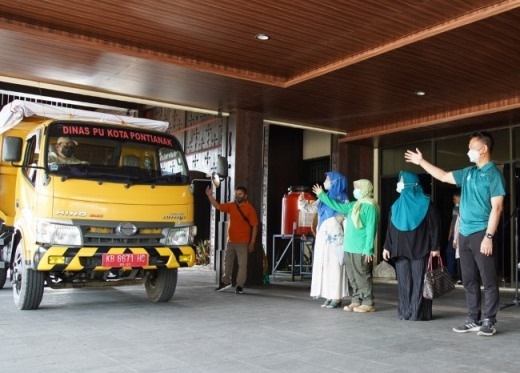 pontianak kirim bantuan banjir untuk sintang_prokopim_ruai.tv