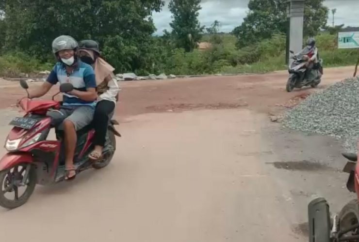 Jalan Pusat Kota Nanga Pinoh Mulai Dibenahi – RUAI.TV