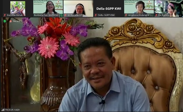 Pantun Bupati Paolus Hadi di Web Binar SGPP KWI