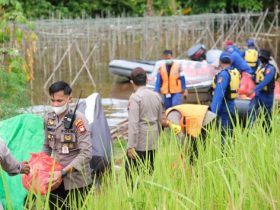 10.403 Korban Banjir Sintang Mengungsi ke Posko