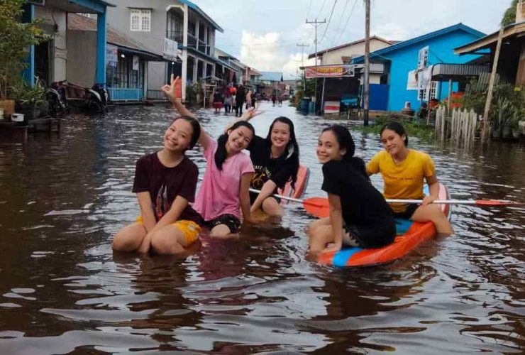 banjir di pasar semitau_ruai.tv