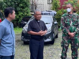 Keuskupan Agung Pontianak dan Kodam XII Tanjung Pura Berangkatkan Bantuan Banjir