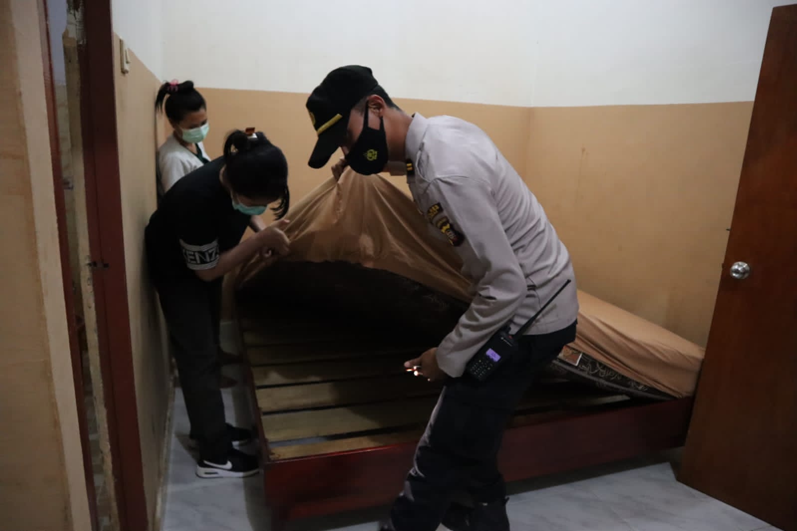 Pesta Narkoba, Polisi Tangkap 4 Orang di Ngabang