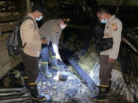 Kebakaran di Dusun Posin, Dua Rumah Hangus - ruai.tv