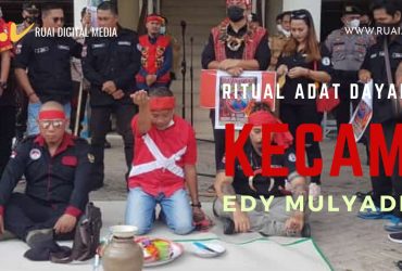 ritual dayak kecam edy mulyadi