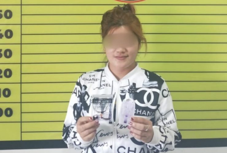 Ibu muda bawa narkoba di Kecamatan Nanga Pinoh, ditahan Polres Melawi. Foto: IST/ruai.tv