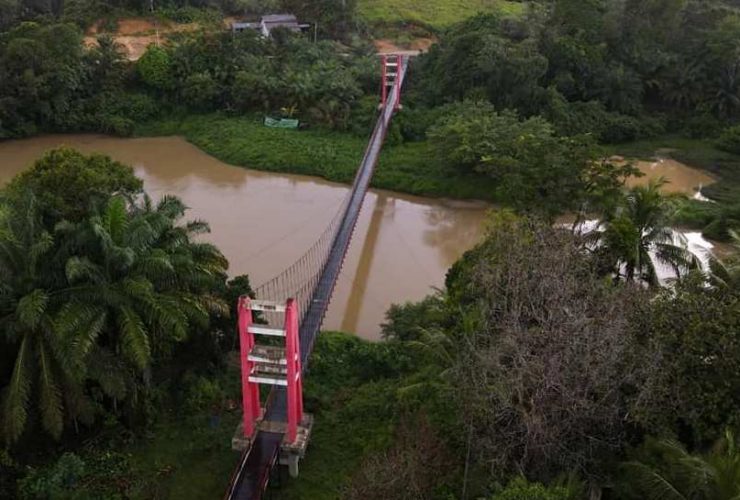 100 Meter, Jembatan Gantung Terpanjang di Landak