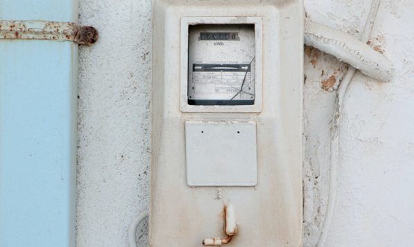 meteran listrik - enrico-mantegazza-H37GTkky_t8-unsplash