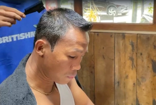 Daud Yordan Pangkas Rambut Jelang Laga di Thailand