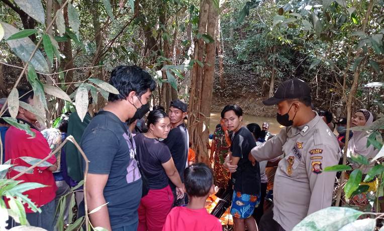 Lansia 68 Tahun Meninggal Saat Cari Ikan di Sekadau Hilir