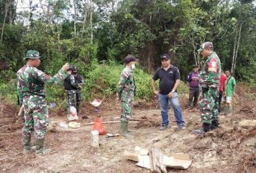 patok batas negara - perbaikan tapal batas RI Malaysia di Sekayam - ruai.tv