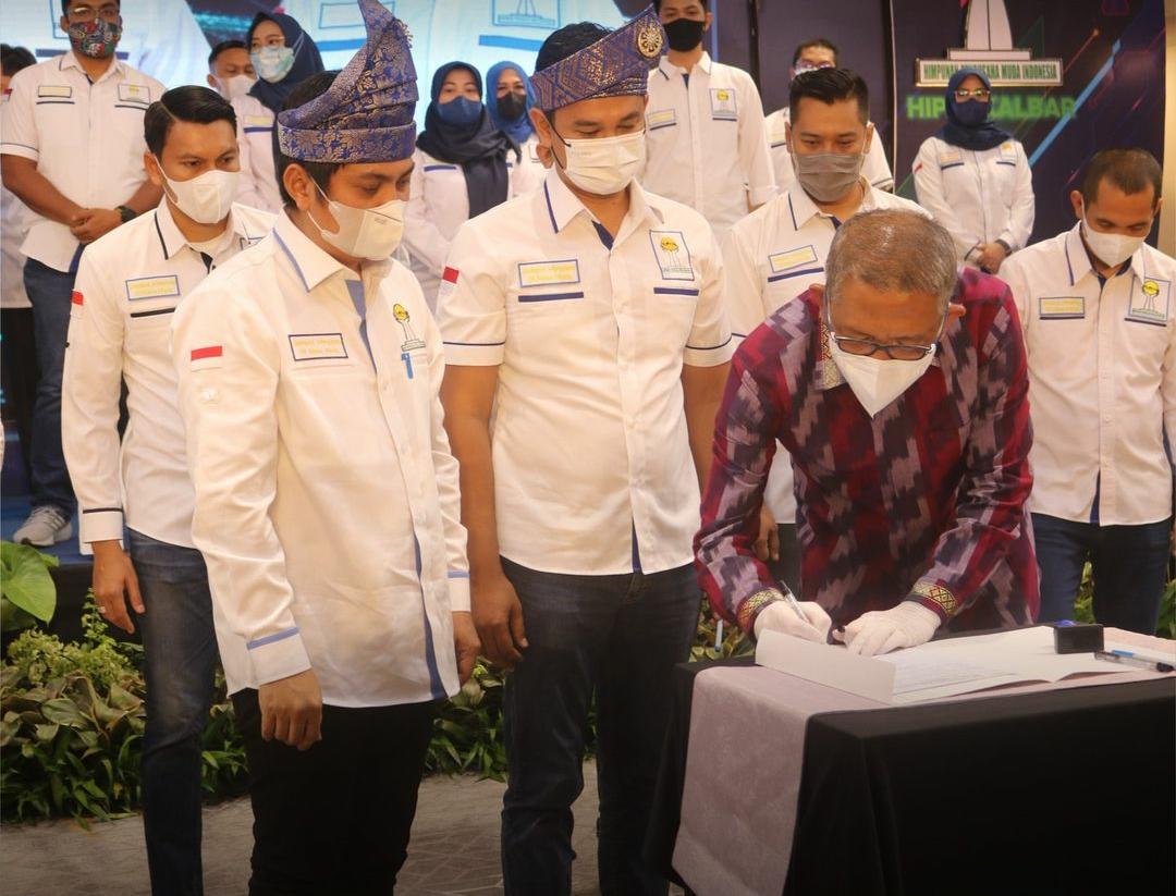 Gubernur Kalbar Sutarmidji bersama BPD HIPMI Kalbar. Foto: DOK/ruai.tv