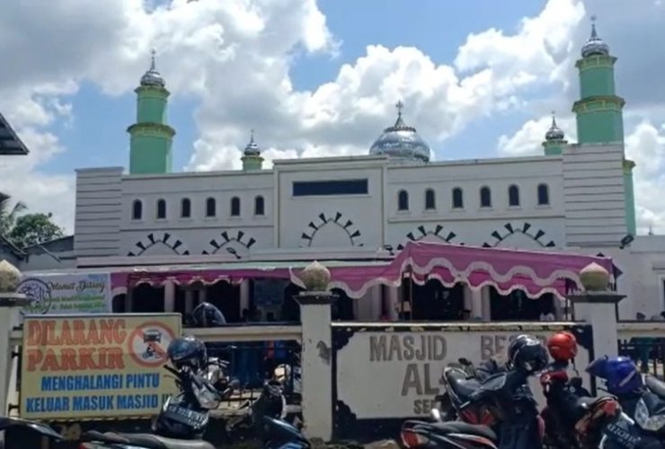 Masjid Besar Al-Falah di Kota Sekadau