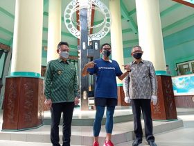 Gaya Menteri Sandiaga Saat ke Pontianak