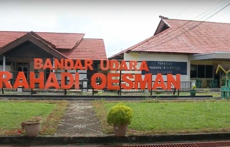 syarat naik pesawat