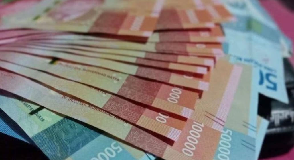 dana partai - PAD pontianak - UMK Pontianak - kasus di kejaksaan Kalbar - bantuan perumahan - harga sawit terbaru kalbar - mantan kades curi buah sawit