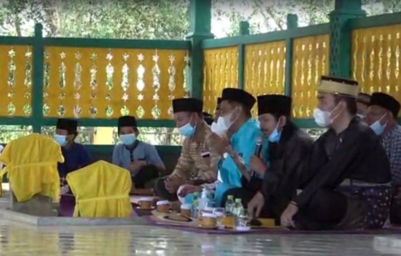 604 Tahun Ketapang, Ziarah Makam Keramat Sembilan