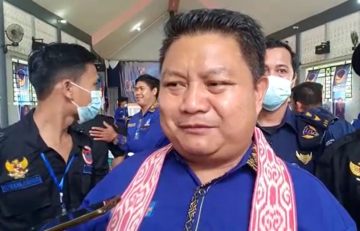 Aron Subandrio pecah kongsi