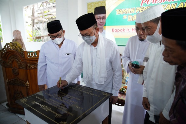Resmi, TPA Masjid Darul Muttaqien di Pontianak Barat
